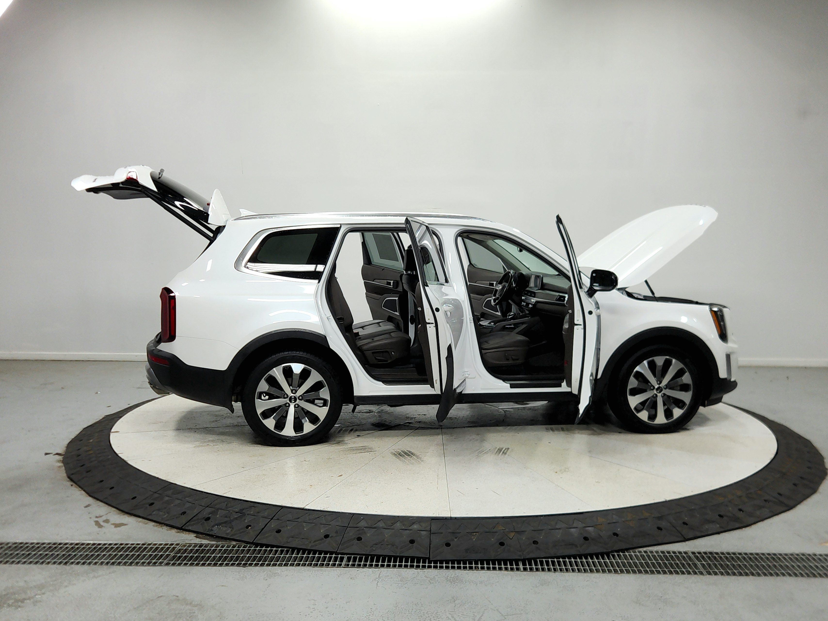 Used 2020 Kia Telluride SX AWD/4WD image 17