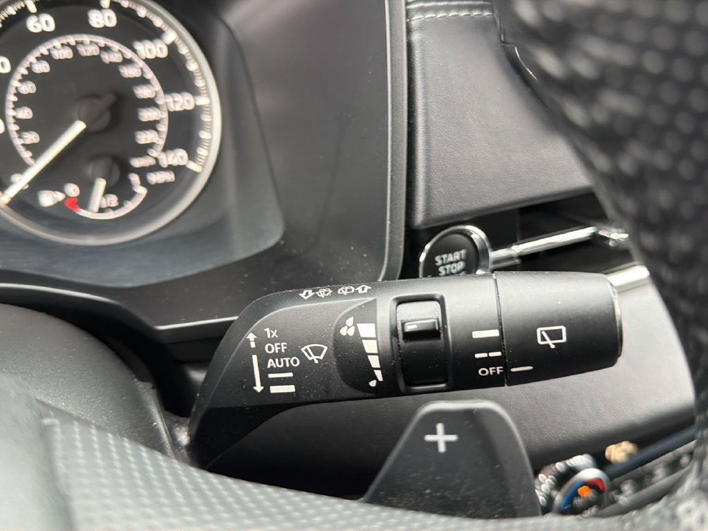 Used 2024 Mitsubishi Outlander SE FWD image 23