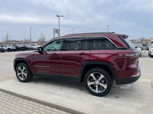 Used 2025 Jeep Grand Cherokee Limited w/ Trailer Tow Package AWD/4WD image 42