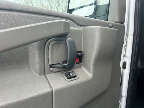 Used 2024 Chevrolet Express 2500 w/ Driver Convenience Package RWD image 16