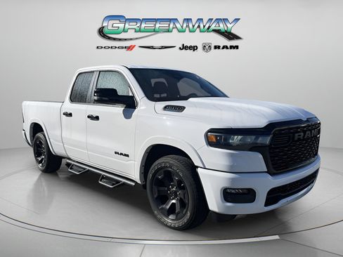 Used 2025 RAM 1500 Big Horn RWD image 1