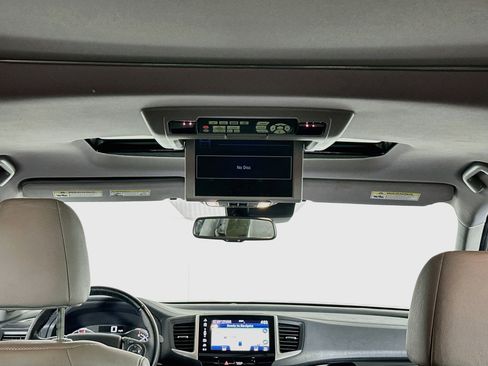 Used 2018 Honda Pilot Elite image 37