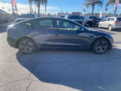 Used 2022 Tesla Model 3 image 5