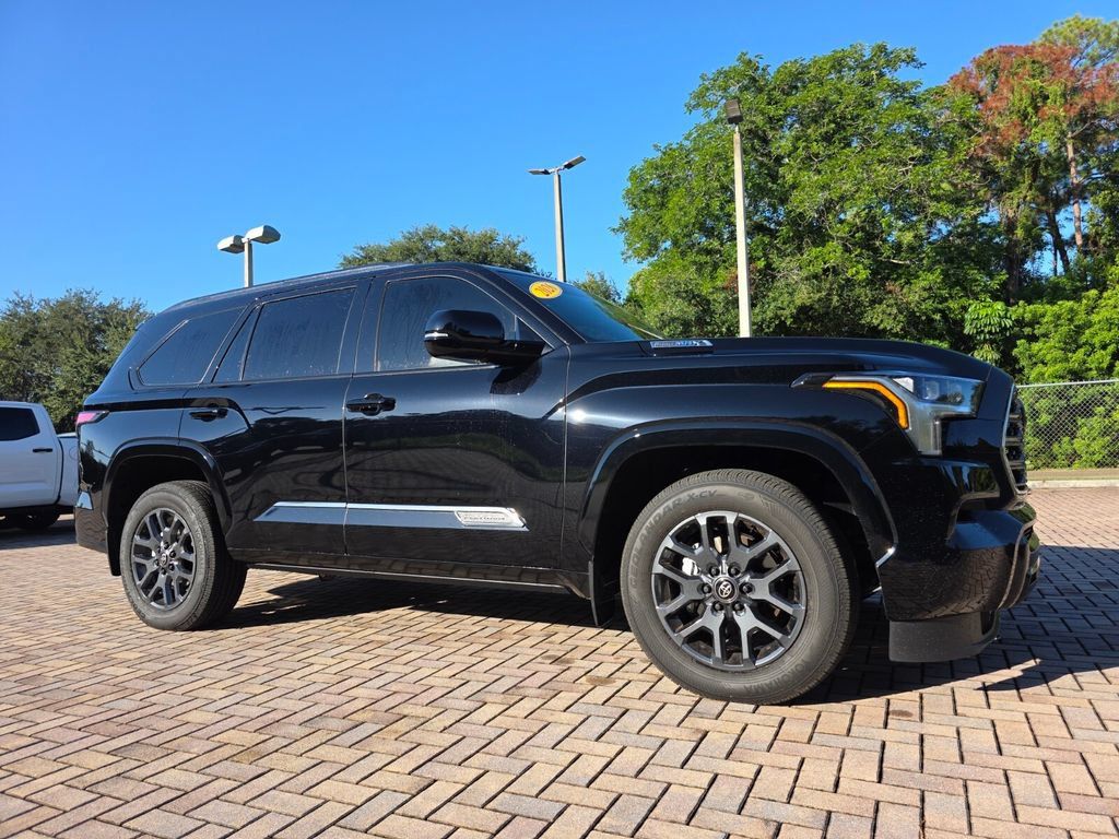 Used 2026 Toyota Sequoia Platinum AWD/4WD image 1