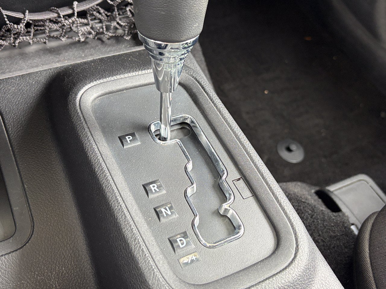 Used 2015 Jeep Wrangler Sport AWD/4WD image 28