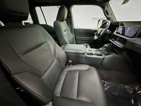 Used 2025 Toyota Land Cruiser w/ Premium Package image 29