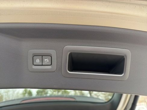 Used 2025 MAZDA CX-70 3.3 Turbo S w/ Premium Package image 23