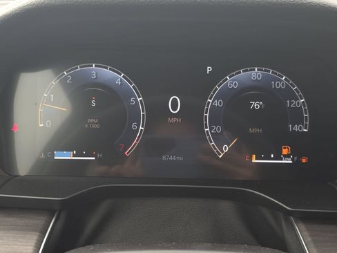 Used 2025 Jeep Grand Cherokee L Limited w/ Black Appearance Package AWD/4WD image 18