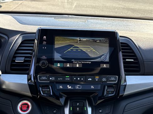 Certified 2024 Honda Odyssey EX-L image 25