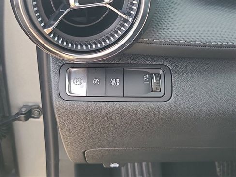 New 2026 Chevrolet Equinox LT image 15