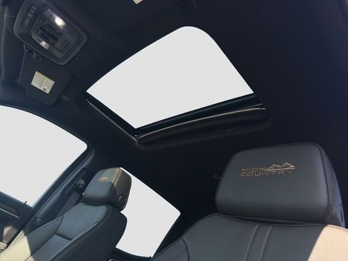 New 2026 Chevrolet Silverado 1500 High Country AWD/4WD image 16