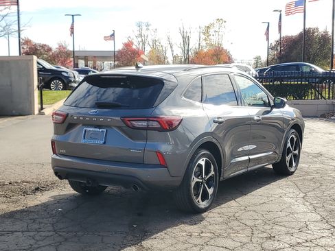 Used 2023 Ford Escape ST-Line Select w/ Tech Pack #2 image 6