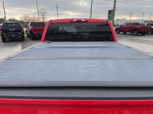 Used 2018 Chevrolet Silverado 1500 LT w/ All Star Edition image 16