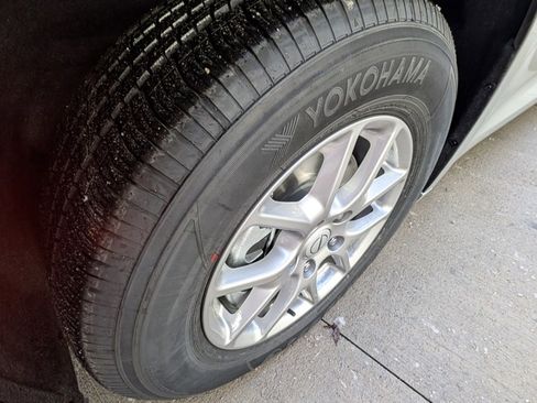 New 2026 Chrysler Voyager LX image 39