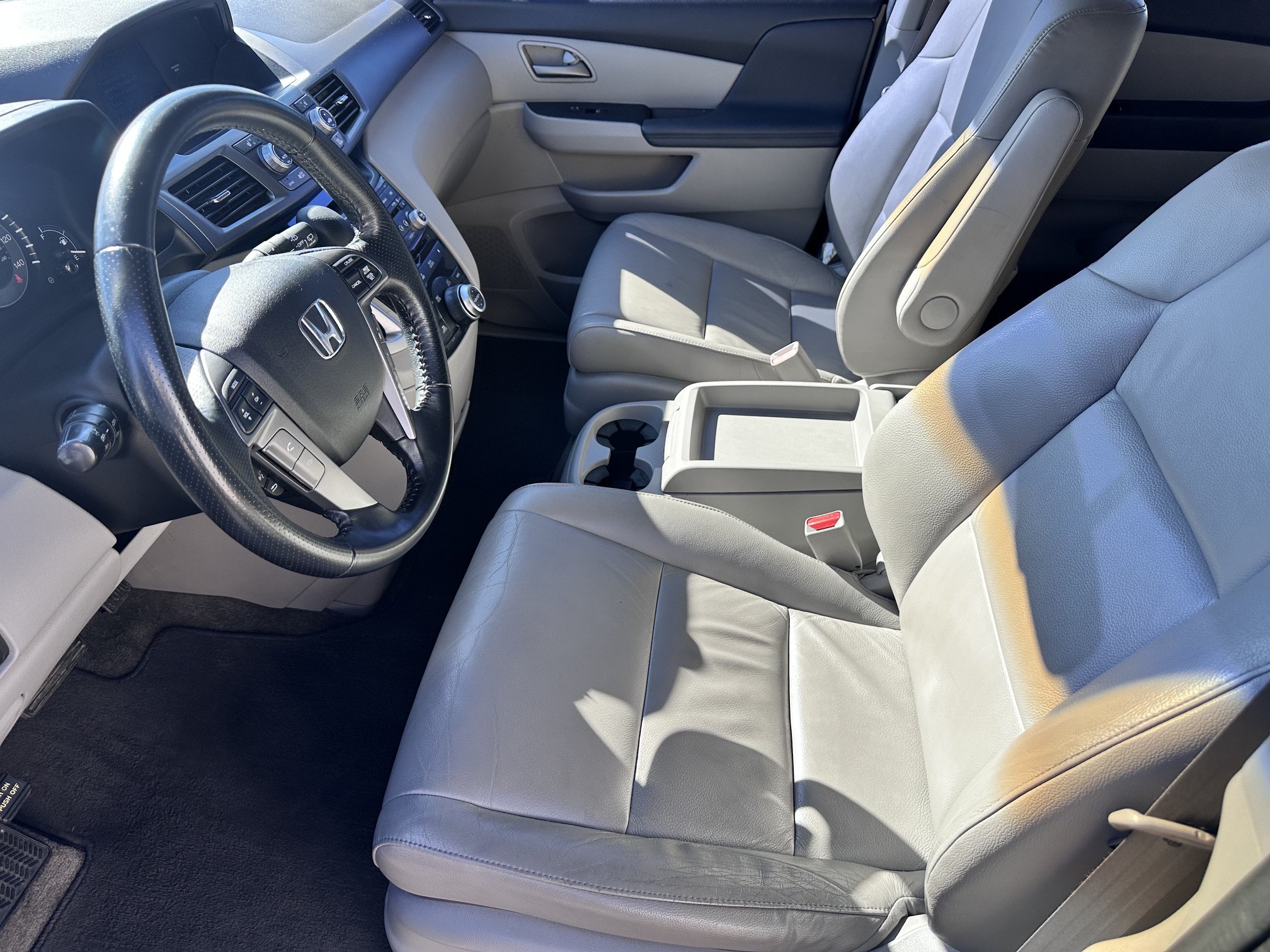 Used 2011 Honda Odyssey Touring image 4