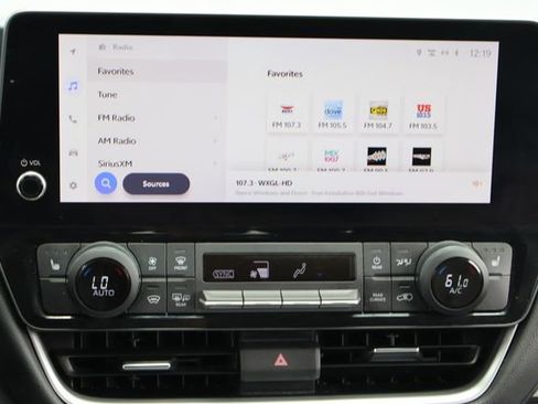 Used 2024 Toyota Grand Highlander XLE image 19