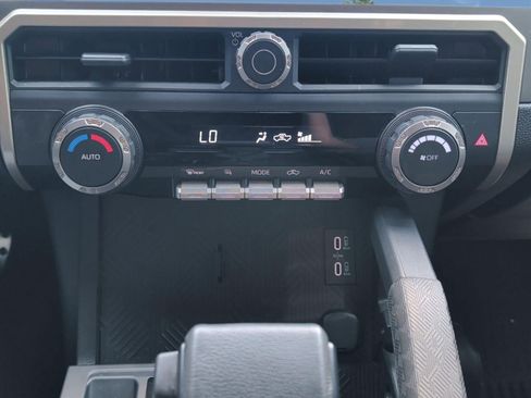 Used 2024 Toyota Tacoma TRD Sport RWD image 19