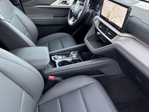 New 2026 Ford Explorer Active w/ Active Comfort Package image 16