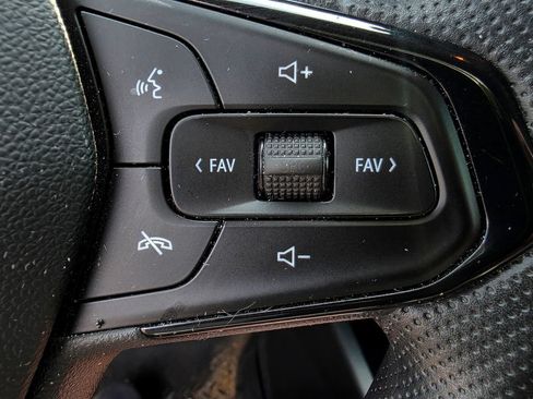 Used 2024 Chevrolet Trax LS w/ LS Convenience Package FWD image 15