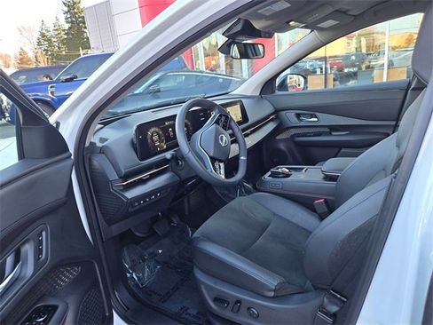 Used 2024 Nissan Ariya FWD image 21