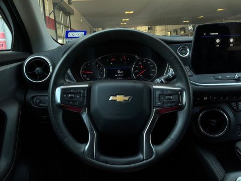 Used 2025 Chevrolet Blazer LT FWD image 38