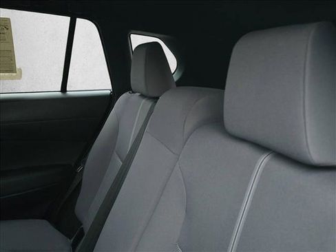 Used 2024 Toyota Corolla Cross SE image 15