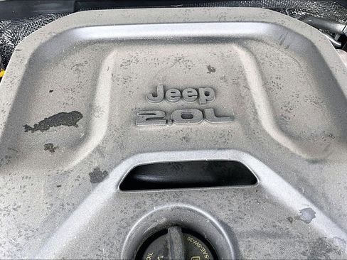 Certified 2025 Jeep Wrangler Unlimited Sahara w/ Safety Group image 31