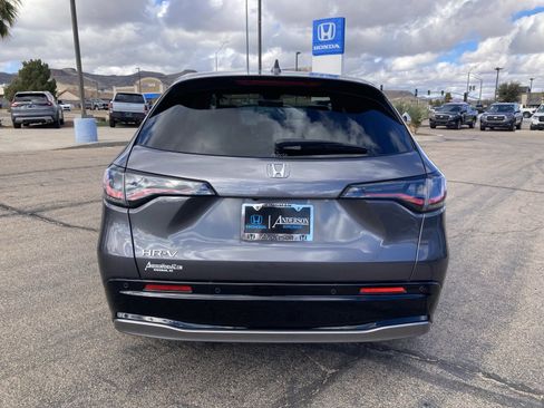 Certified 2024 Honda HR-V EX-L image 7