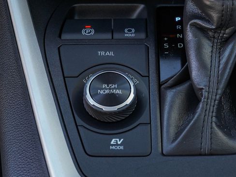 Certified 2024 Toyota RAV4 XLE w/ Convenience Package image 38