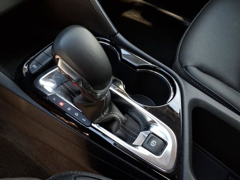 Used 2024 Buick Encore GX Sport Touring image 22