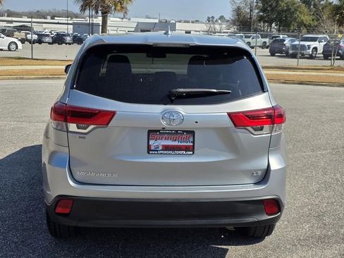 Used 2019 Toyota Highlander Plus image 3