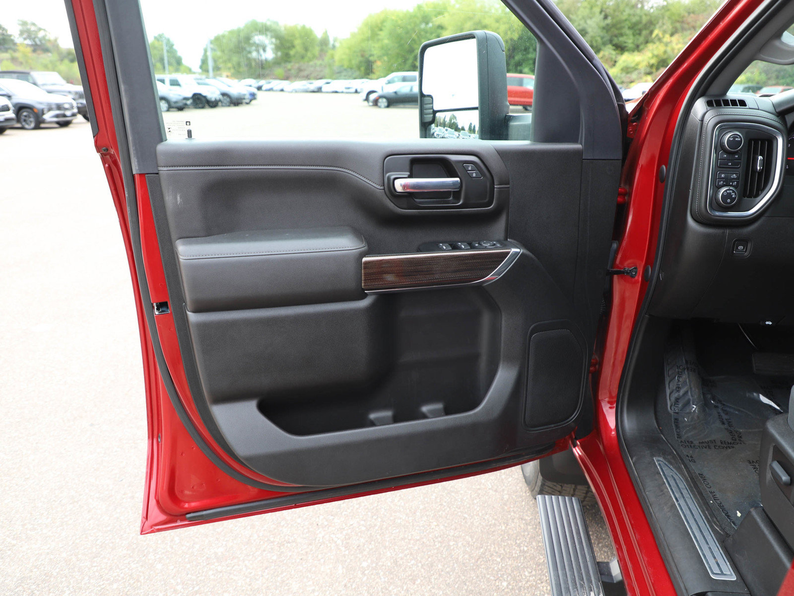 Used 2022 Chevrolet Silverado 2500 LT w/ Convenience Package AWD/4WD image 17