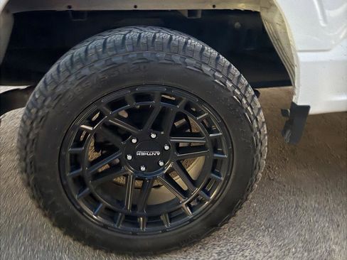 Used 2023 Ford F150 XLT image 14