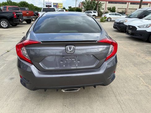 Used 2019 Honda Civic Sport image 5