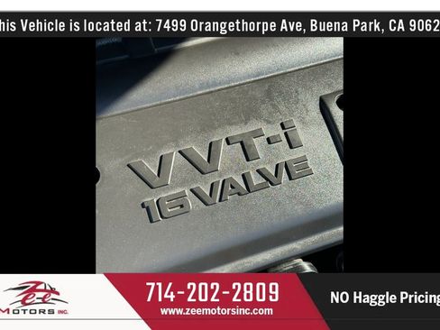 Used 2005 Toyota Matrix XR FWD image 47