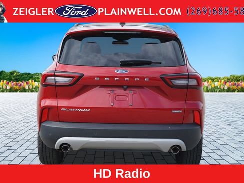 Used 2023 Ford Escape Platinum w/ Premium Technology Package AWD/4WD image 4