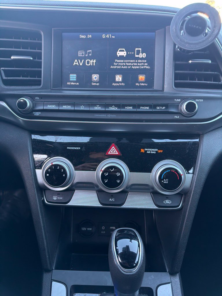 Used 2019 Hyundai Elantra SEL w/ Cargo Package FWD image 19