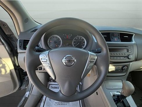 Used 2013 Nissan Sentra SV image 11