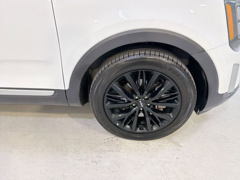 Used 2022 Kia Telluride SX w/ SX Prestige Package image 31
