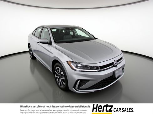 Used 2025 Volkswagen Jetta S image 1