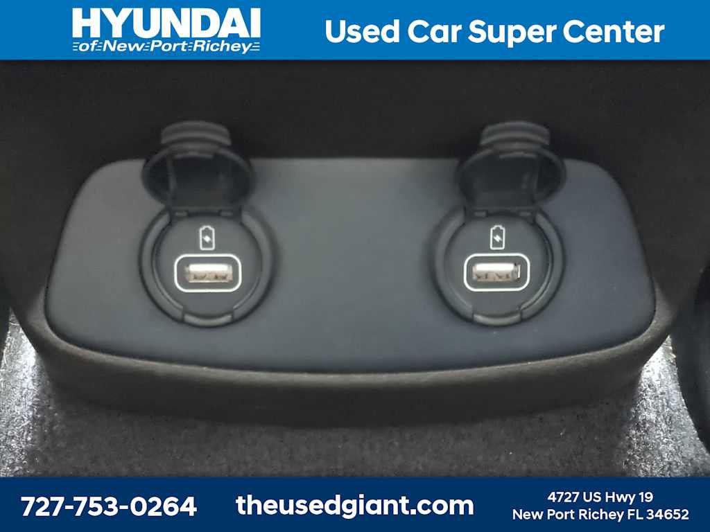 Used 2019 Hyundai Santa Fe SE FWD image 15