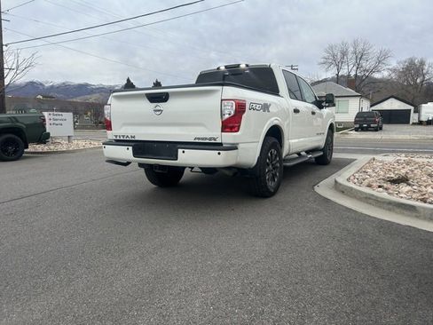Used 2019 Nissan Titan PRO-4X image 4