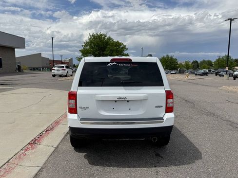 Used 2017 Jeep Patriot High Altitude AWD/4WD image 7