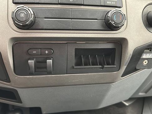 Used 2016 Ford F250 XLT AWD/4WD image 23