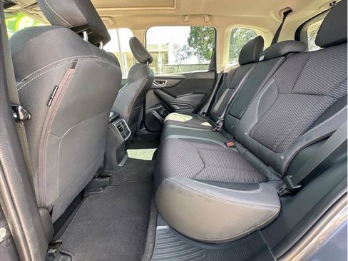 Used 2022 Subaru Forester Premium AWD/4WD image 13