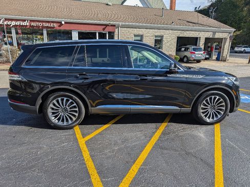 Used 2020 Lincoln Aviator Reserve w/ Equipment Group 201A image 8
