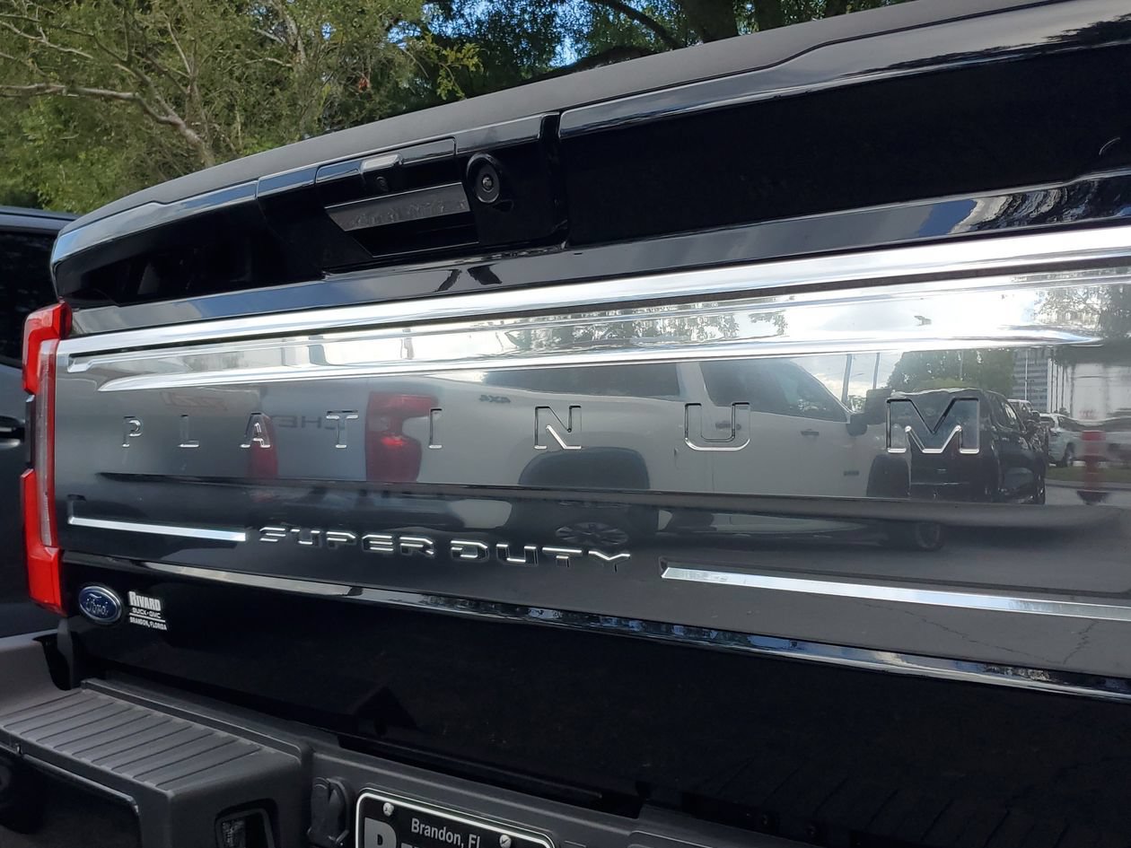 Used 2024 Ford F350 Platinum w/ FX4 Off-Road Package AWD/4WD image 8
