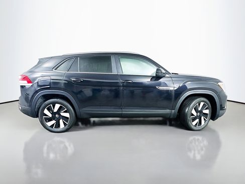 New 2026 Volkswagen Atlas Cross Sport SE image 8