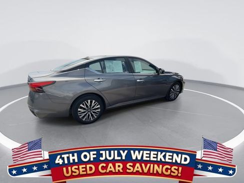 Used 2024 Nissan Altima 2.5 SV FWD image 8