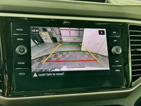Certified 2023 Volkswagen Atlas SEL AWD/4WD image 14